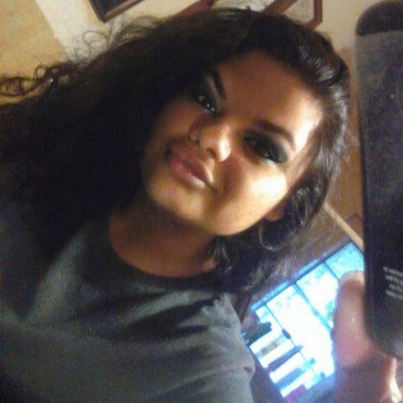 Meet your Posher, Jessica - Picture 1 of 1